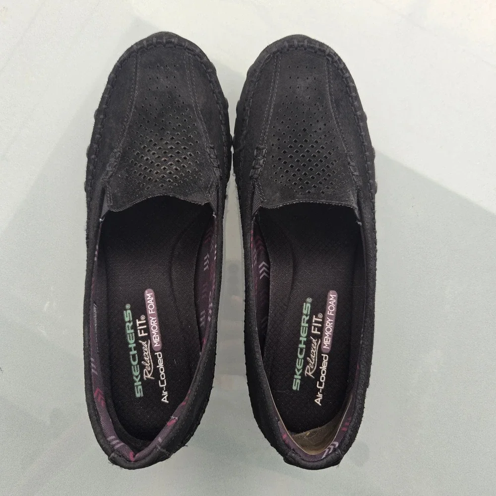 Skechers Relaxed Fit Black Leather Loafers Air-Cooled Memory Foam Womens 8.5